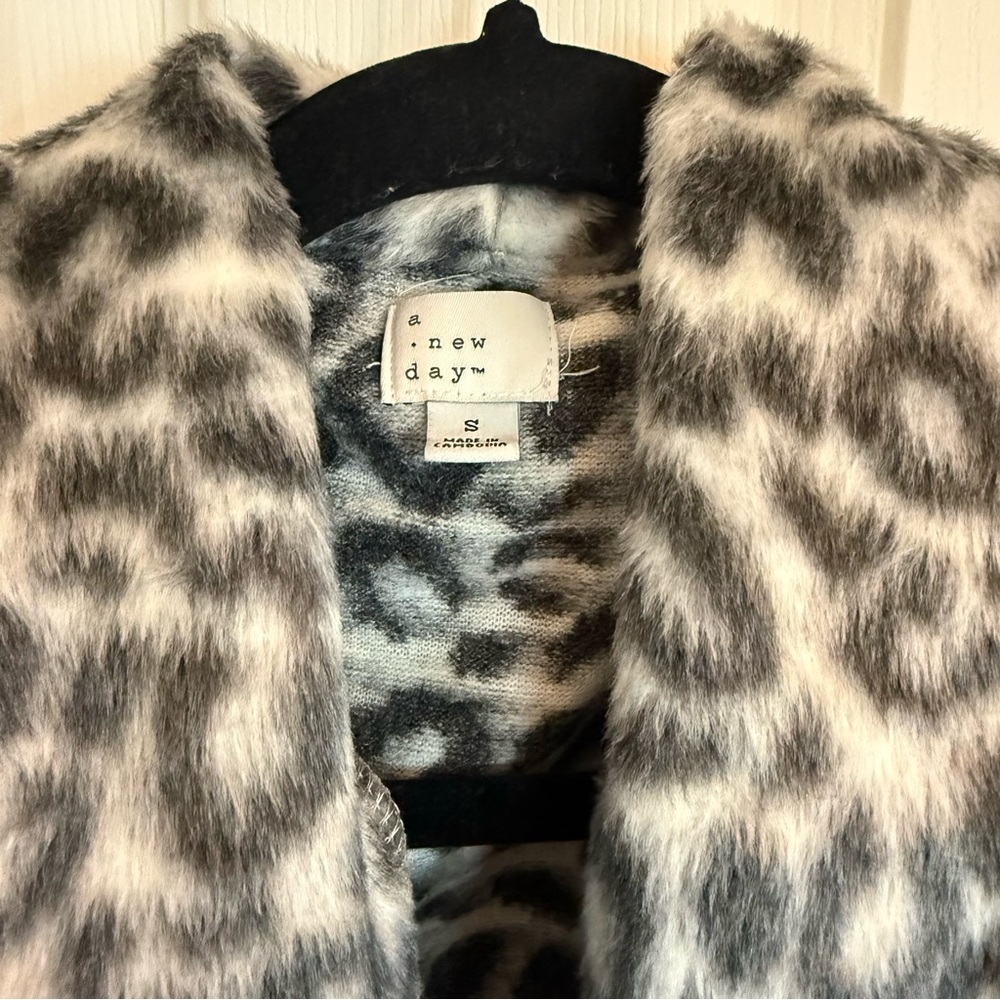 A New Day Women’s Leopard Print Women's Trench Coat with Pockets - Size S - Picture 3 of 8
